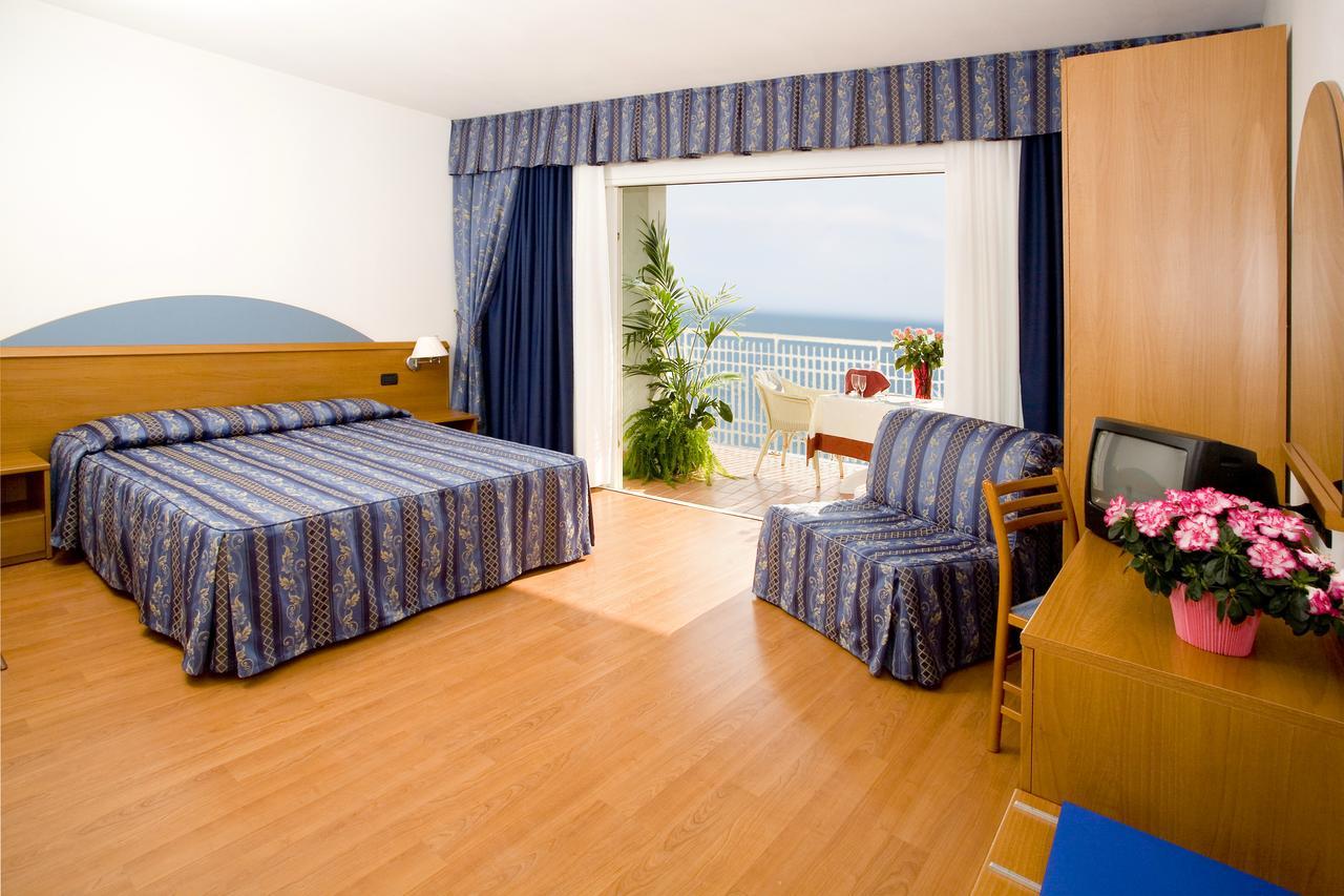 Adria Sul Mare Hotel 3*